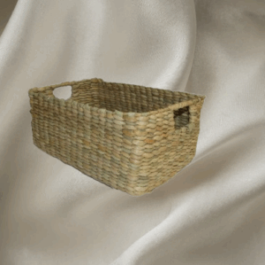 Bac de rangement Haintsoa en jonc de mer de Madagascar